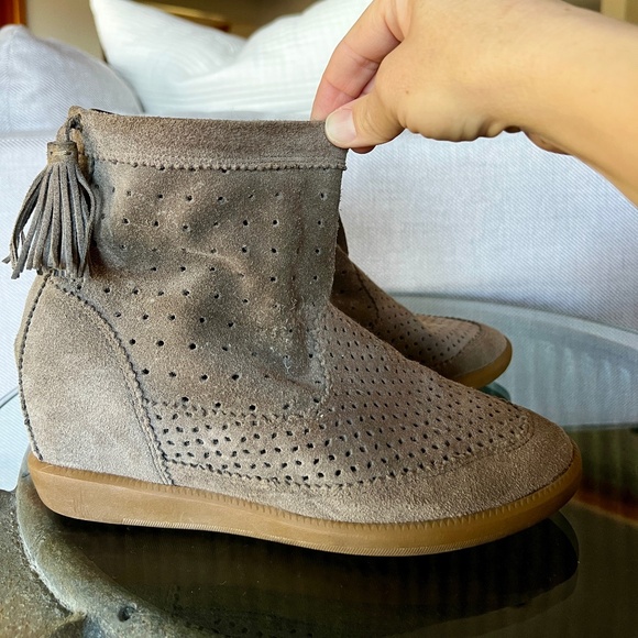 Isabel Marant Grey Cut Out Suede Tassel Embellished "Beslay" Wedge Ankle Boots - Picture 6 of 9